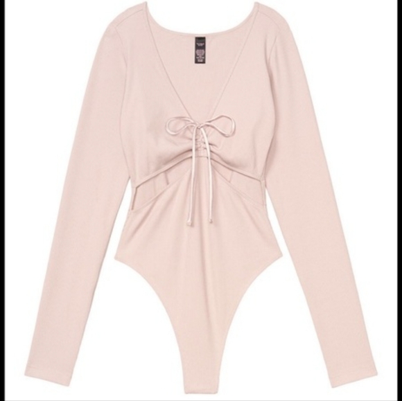 Victoria’s Secret Long Sleeve Cut Out Body Suit - Picture 2 of 8